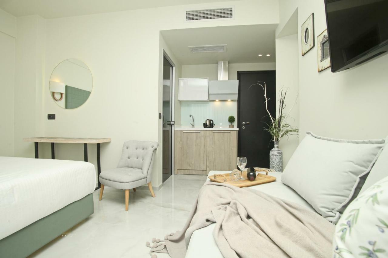 Athinais Luxury Apartments 卡尼奥提 外观 照片